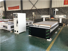 福建泉州木業(yè)購(gòu)買(mǎi)木工機(jī)械門(mén)庭合頁(yè)機(jī)