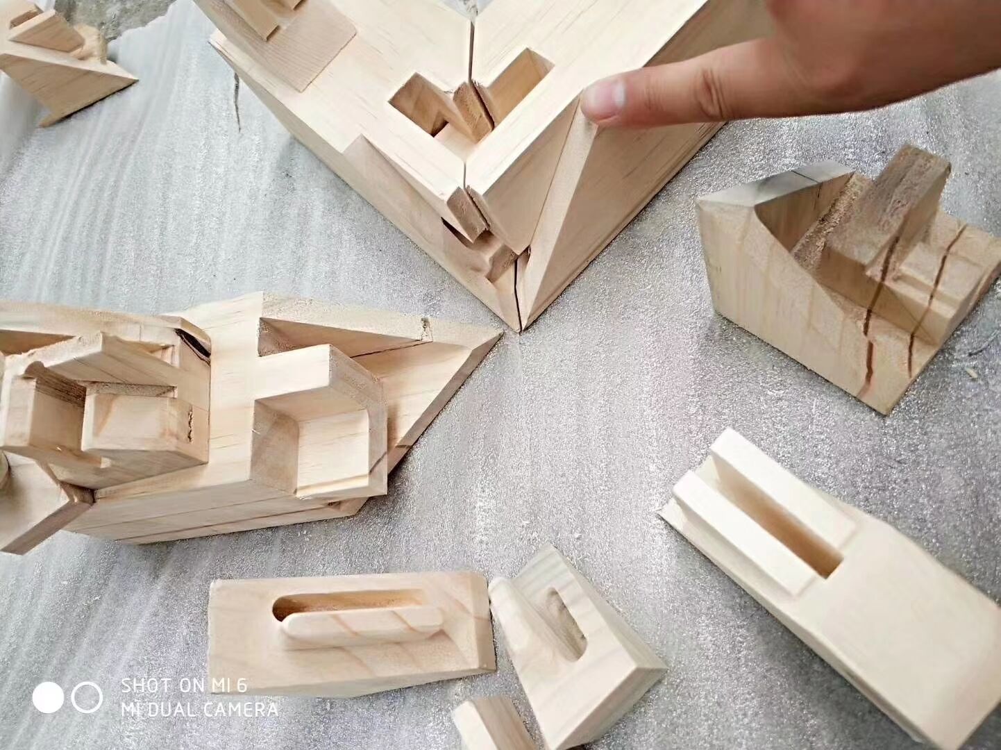 王鑫數(shù)控木工機(jī)械廠