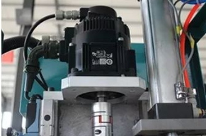 自動(dòng)上料木工加工中心比較好征